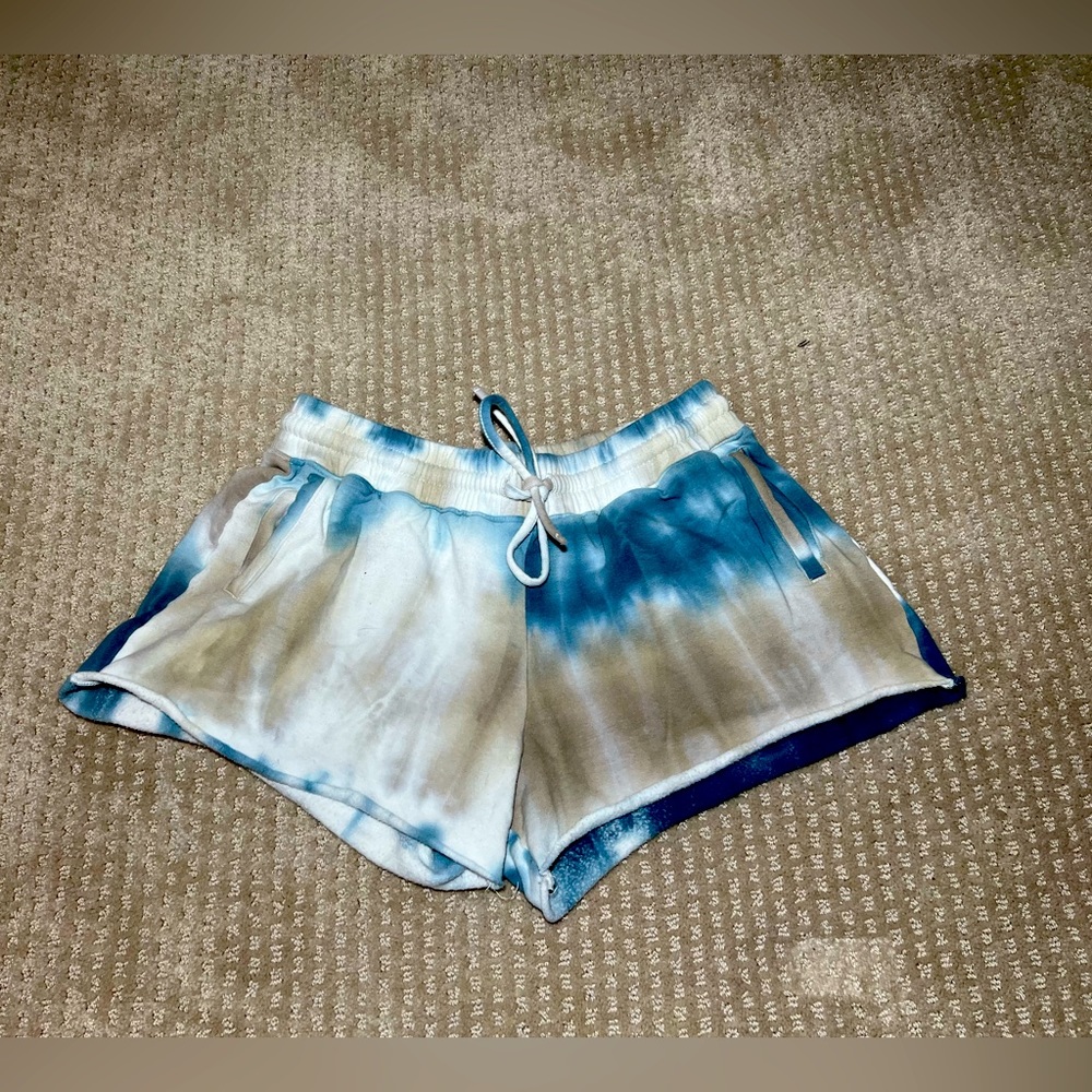 AR-33 Blue and Brown shorts